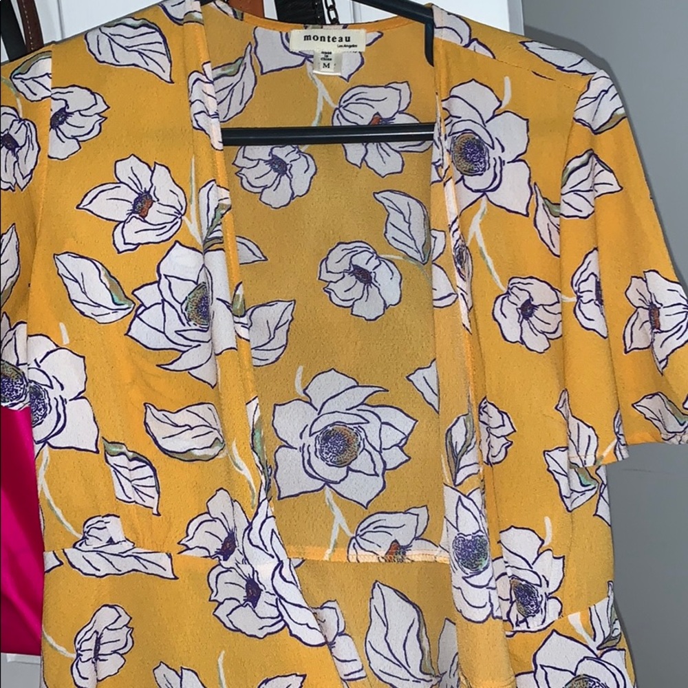 Warm yellow white floral blouse